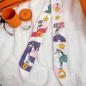 HERMES🍊 Twilly - Garde Robe Pop